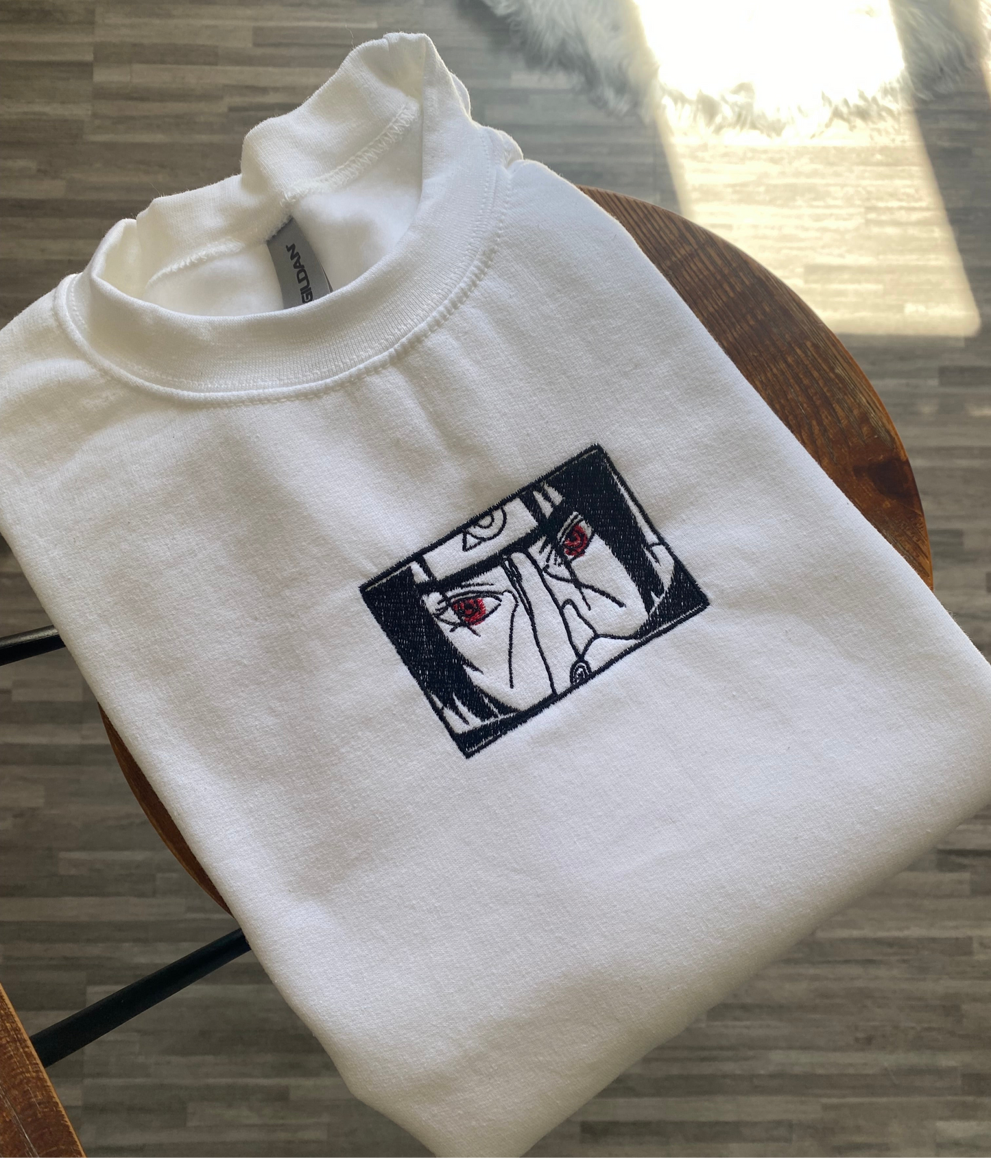 T-SHIRT ITACHI