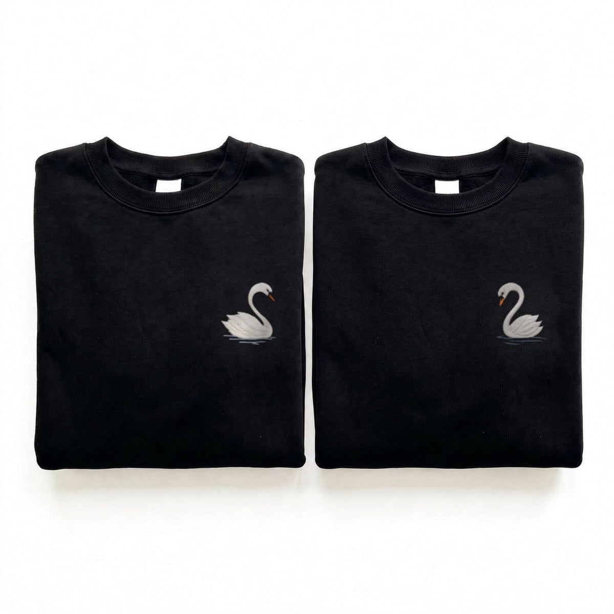 Duo Cygnes en cœur : vêtements brodés assortis