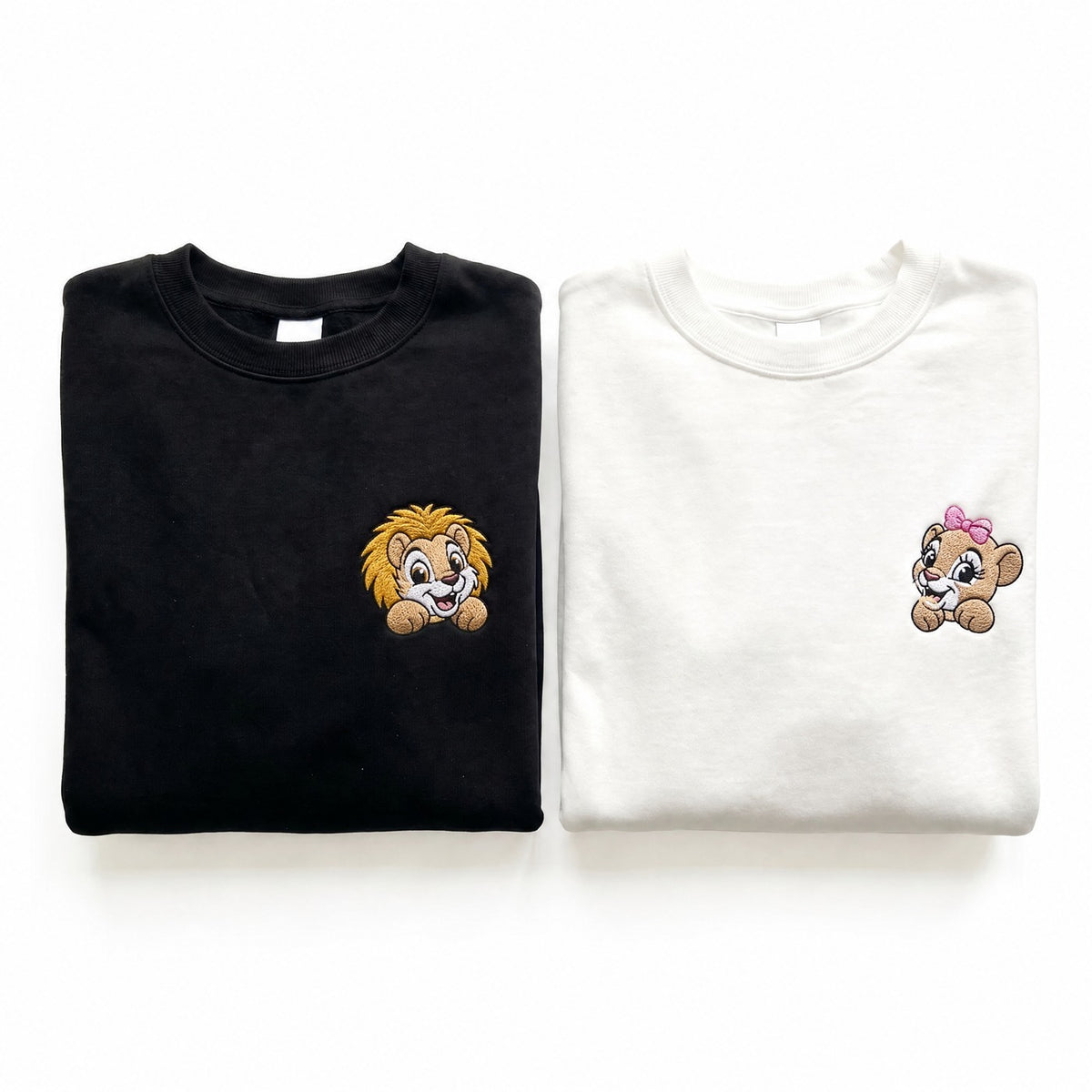 Duo Lion et lionne : vêtements brodés assortis